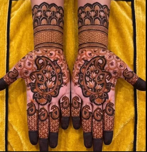 bridal indian front hand mehndi design