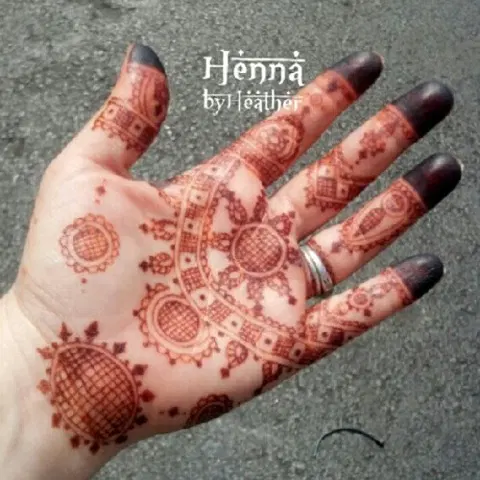 aesthetic simple jaal full hand mehndi design
