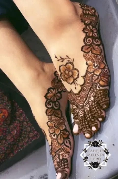 bridal pakistani flower foot mehndi design