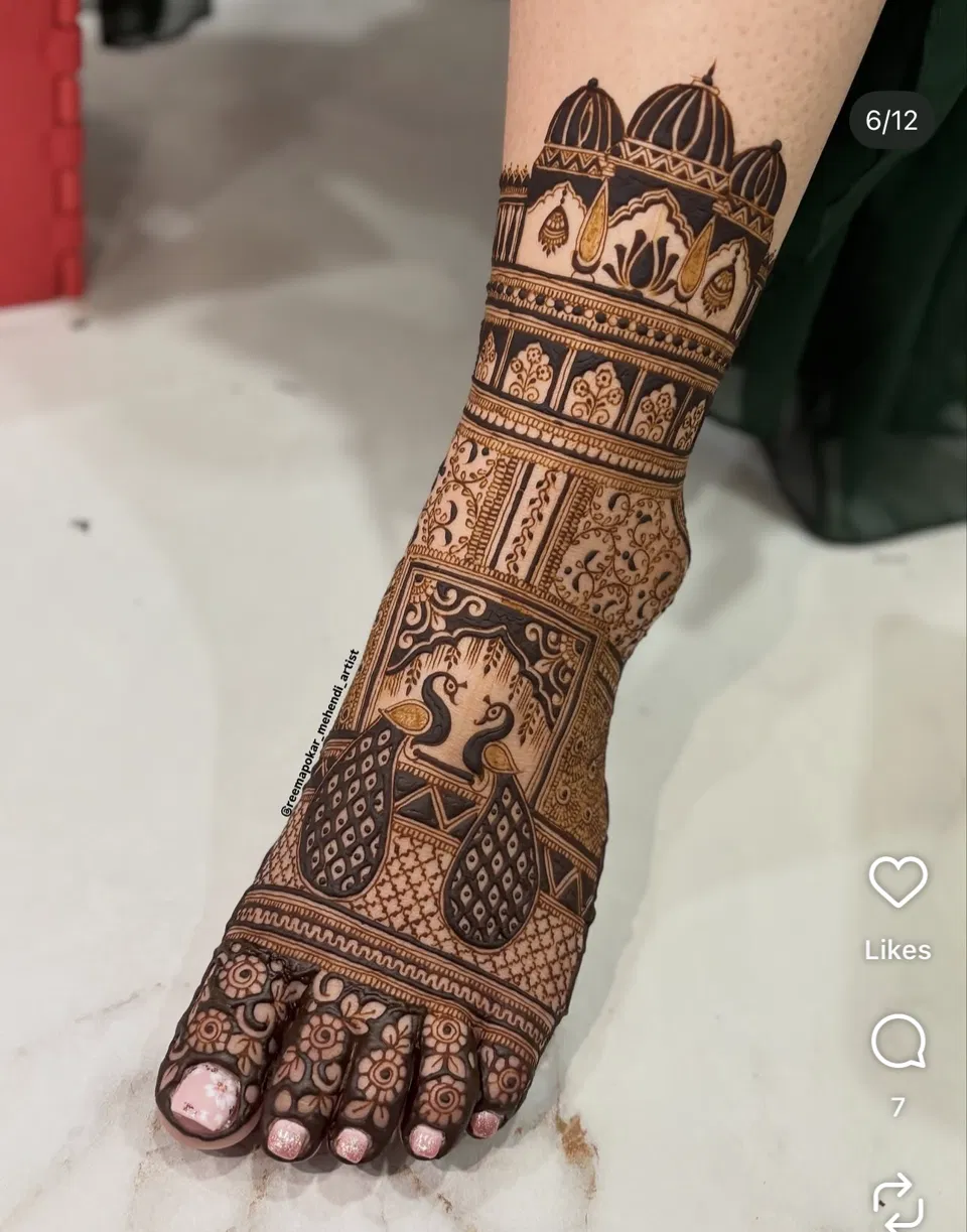Bridal Indian Foot Mehndi Design with Figures (3)