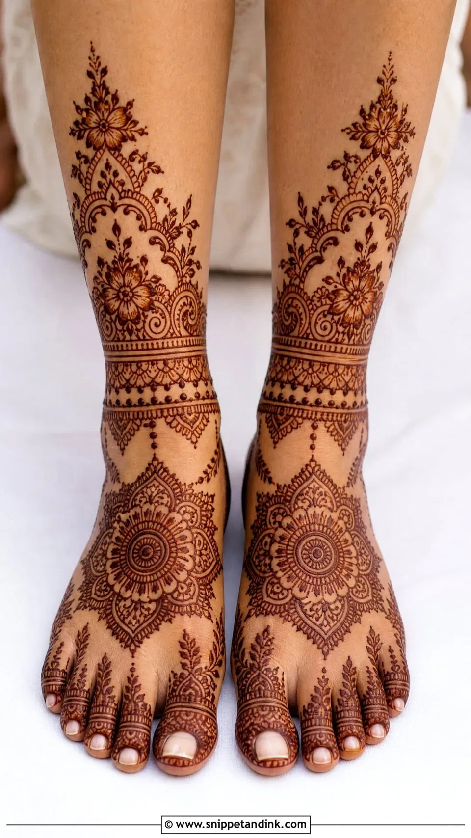 Arabic Bridal Foot Mehndi Design (4)