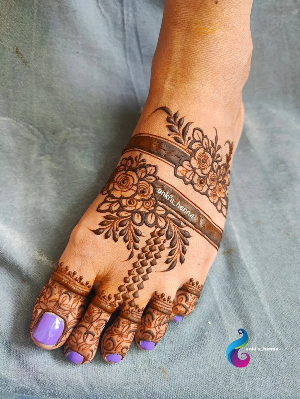 Bridal Simple Back Hand Mehndi Design (6)