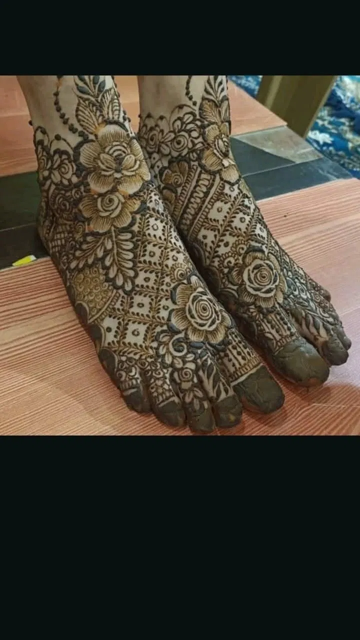 Bridal Dubai Back Hand Mehndi Design with Figures and Flowers for Engagement