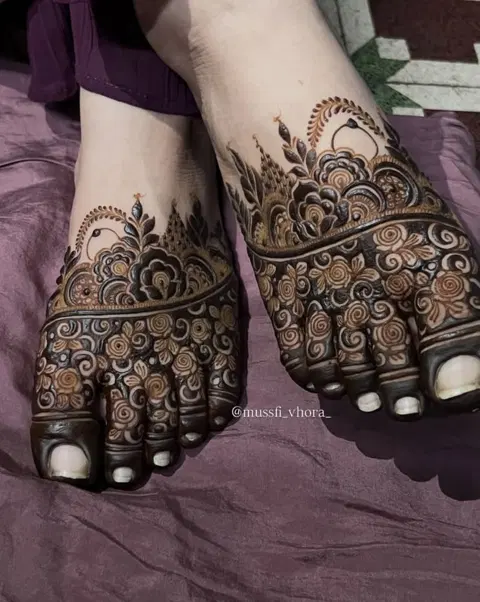 bridal pakistani back hand mehndi design