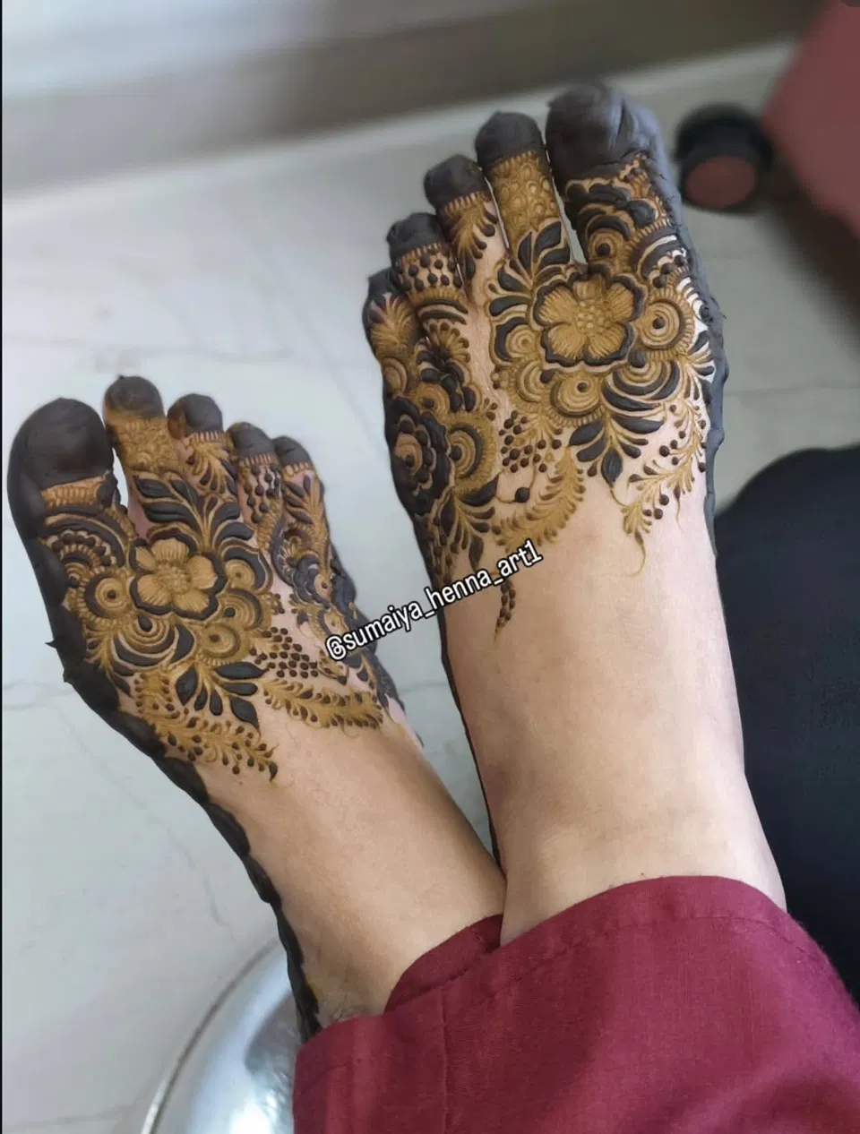 Arabic Pakistani Back Hand Mehndi Design with Jaal