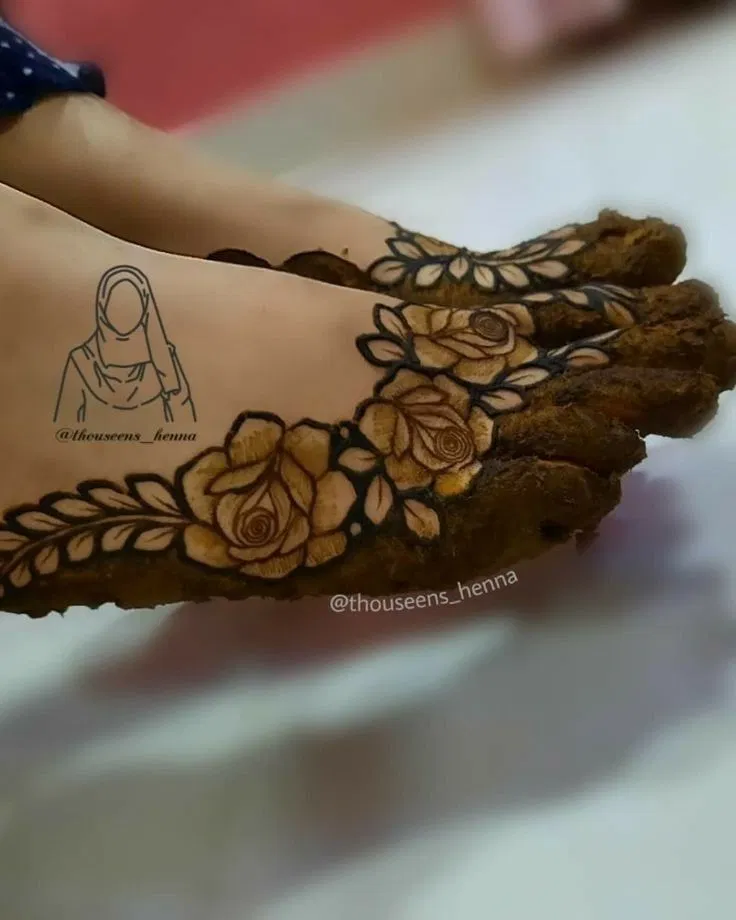 Arabic Bridal Foot Mehndi Design with Deity and Flowers
