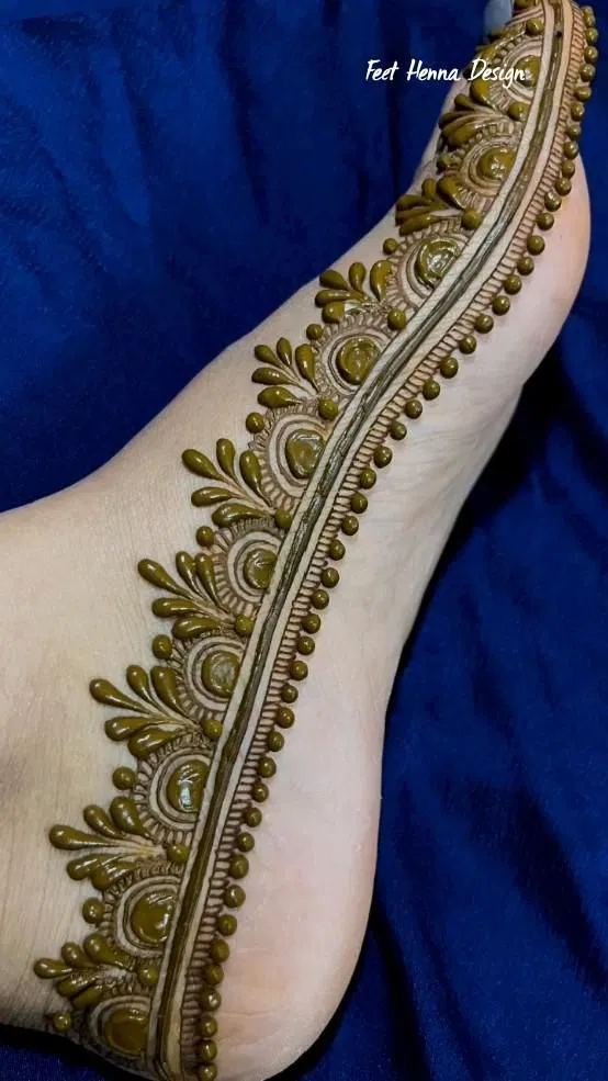 Arabic Bridal Back Hand Mehndi Design with Jaal