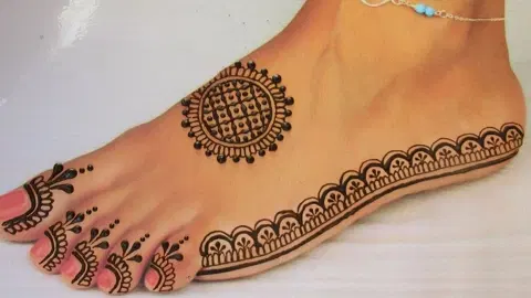 bridal simple circle back hand mehndi design