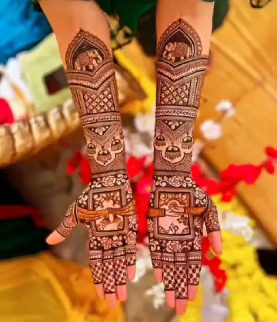 Bridal Mehndi Design with Figures (2)