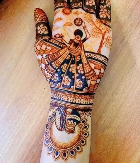 stylish back hand mehndi design