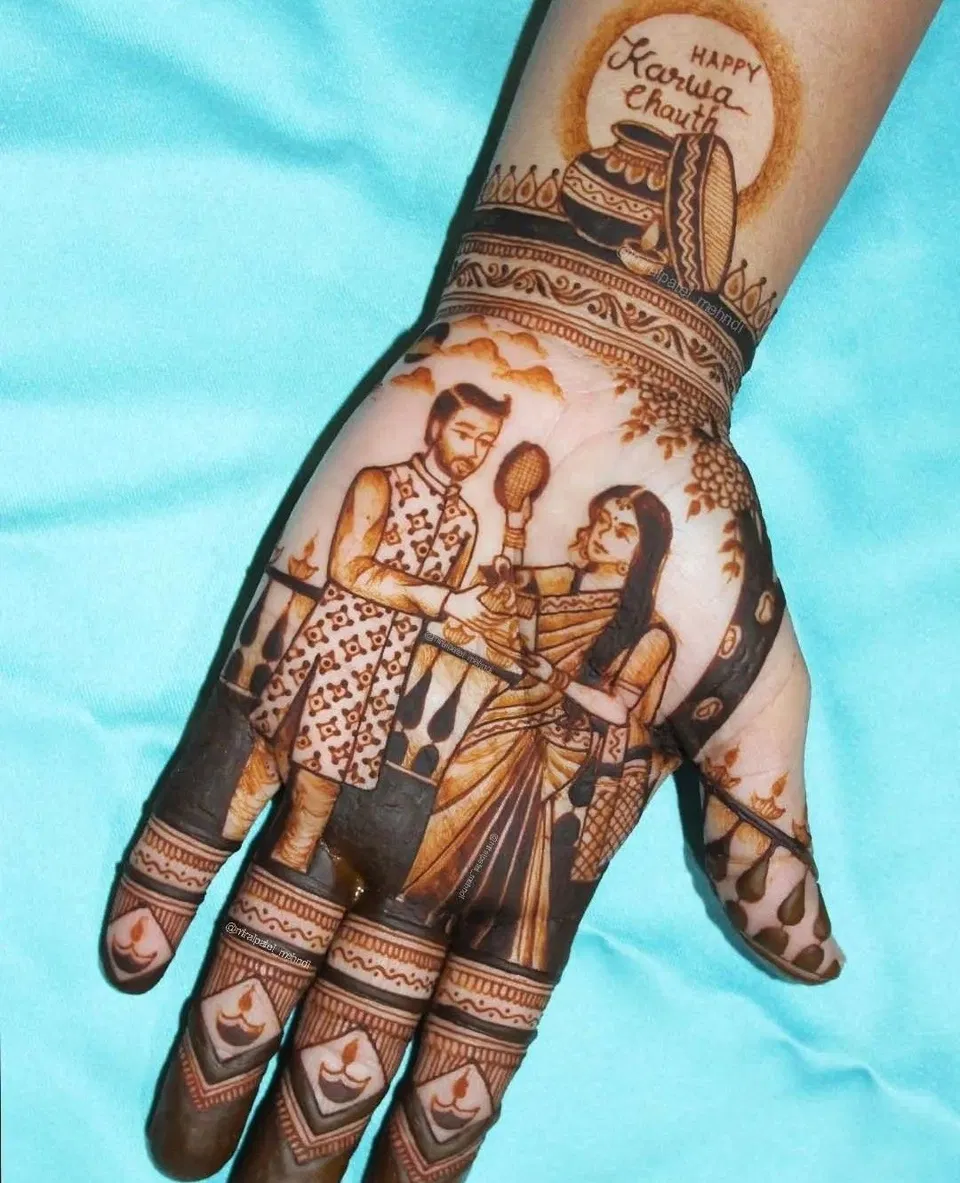 Bridal Stylish Back Hand Mehndi Design with Figures for Karwa Chauth (2)
