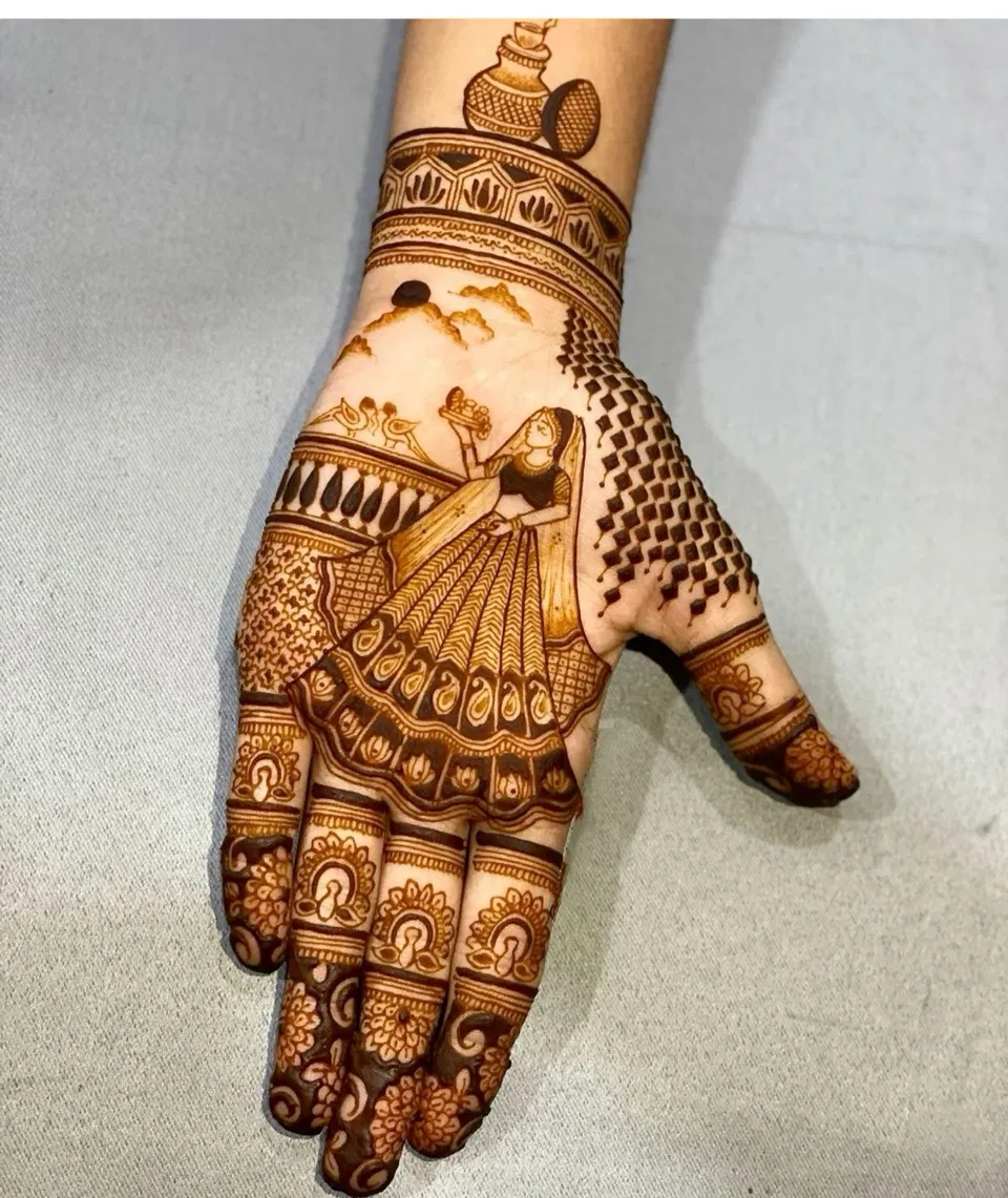 Bridal Front Hand Mehndi Design for Karwa Chauth