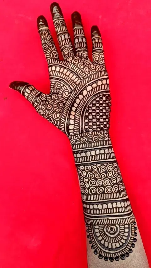 arabic bridal circle front hand mehndi design