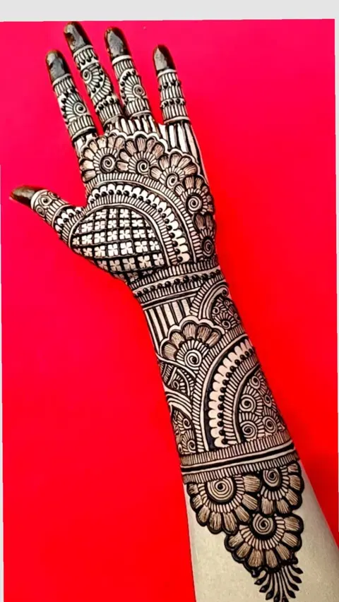 arabic bridal circle back hand mehndi design
