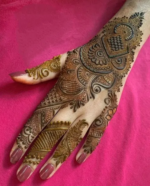 arabic bridal back hand mehndi design