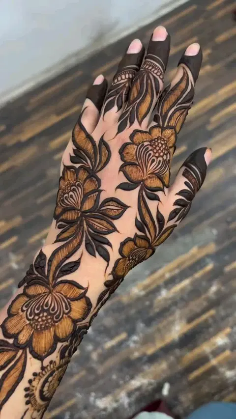arabic bridal flower front hand mehndi design