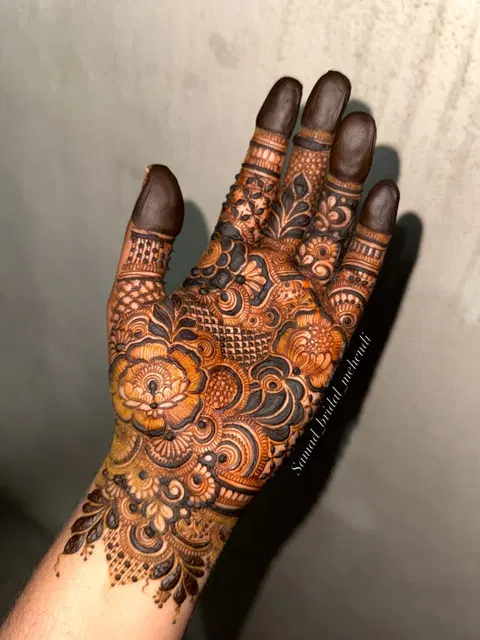 aesthetic arabic arm mehndi design
