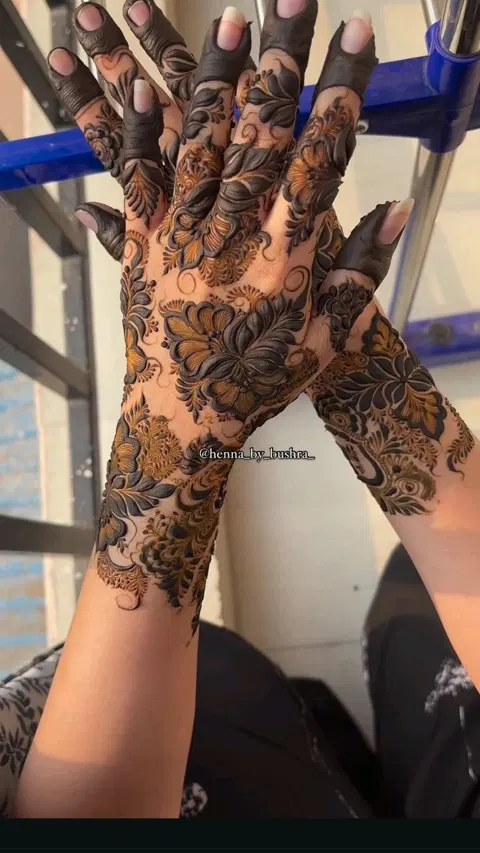 arabic dubai arm mehndi design