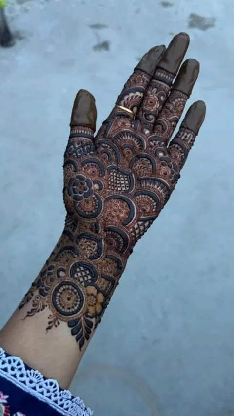 bridal dubai flower foot mehndi design