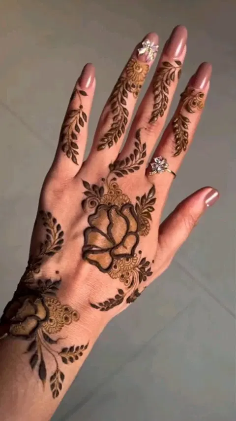 arabic simple flower back hand mehndi design