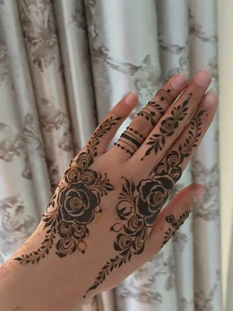 arabic simple flower back hand mehndi design