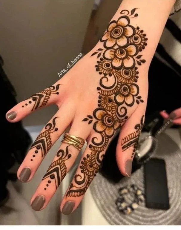 Arabic Bridal Back Hand Mehndi Design with Bel