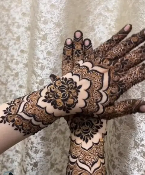 bridal pakistani flower full hand mehndi design