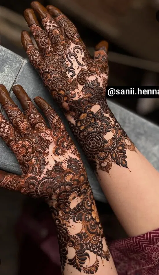 Bridal Dubai Foot Mehndi Design