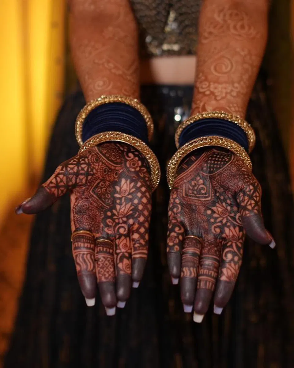 Bridal Back Hand Mehndi Design