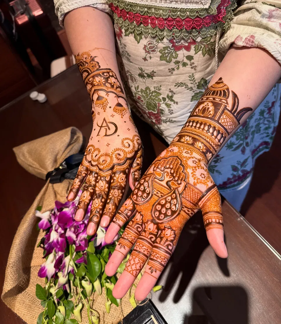 Full Hand Mehndi Design (2)