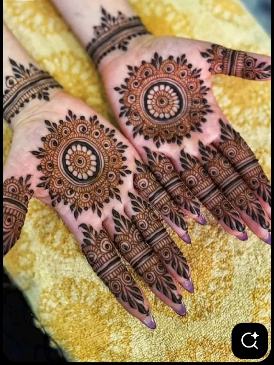 Aesthetic Arabic Front Hand Mehndi Design with Gol Tikki and Flowers (14)