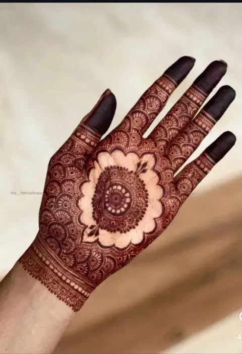 arabic bridal circle front hand mehndi design