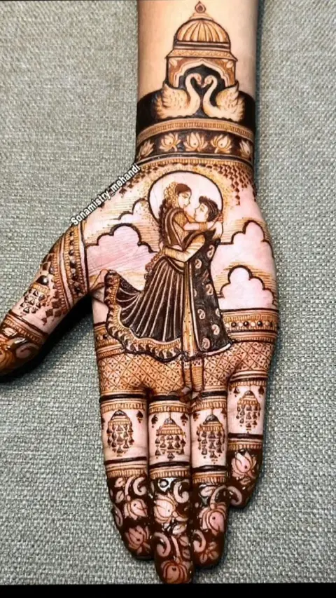 bridal deity front hand mehndi design