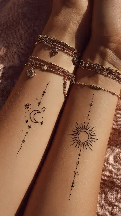 aesthetic minimal jaal back hand mehndi design