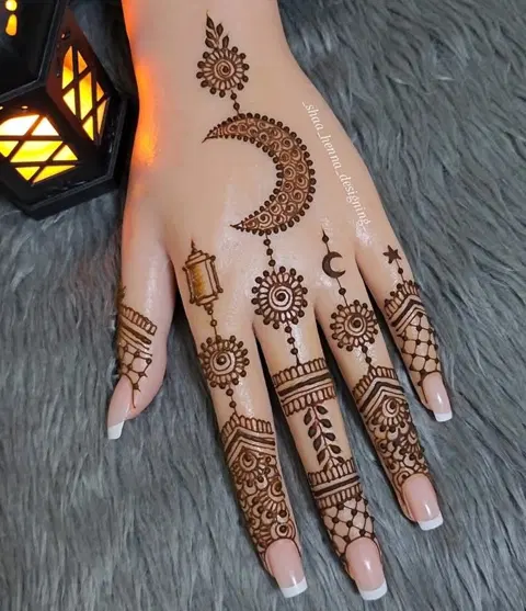 simple moon back hand mehndi design
