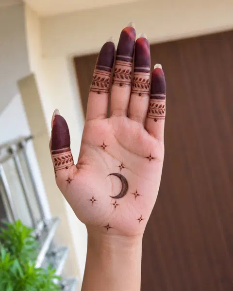 aesthetic minimal jaal finger mehndi design