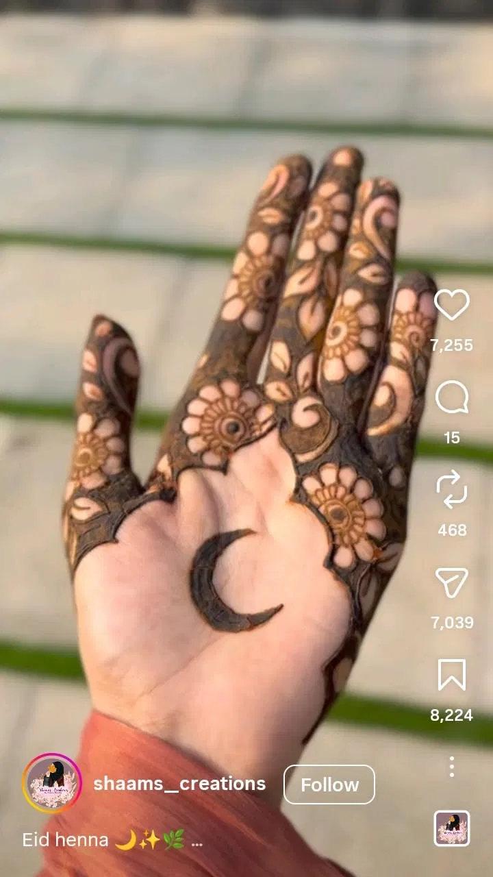 Aesthetic Simple Back Hand Mehndi Design with Moon (3)