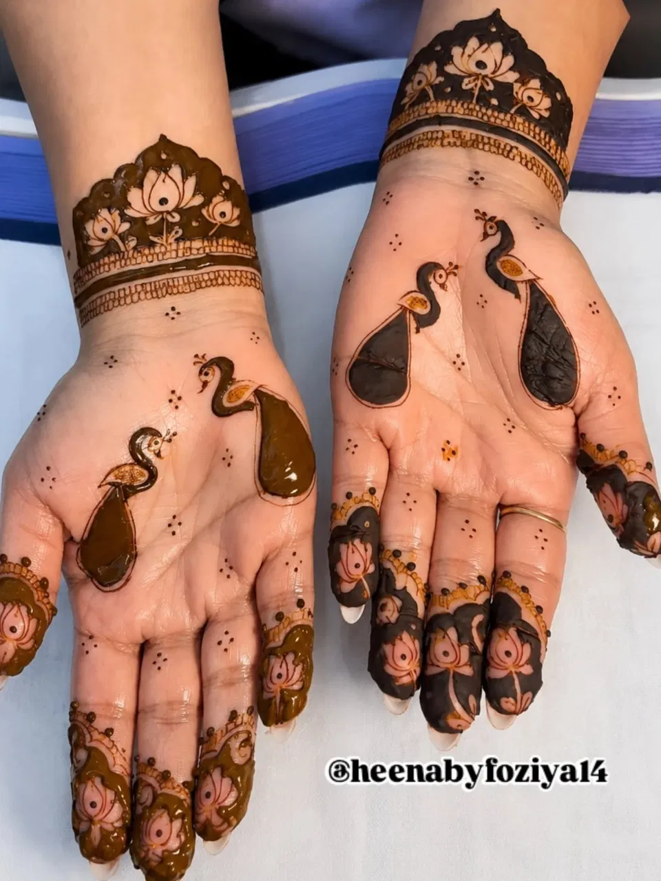 Simple Stylish Back Hand Mehndi Design with Gol Tikki, Figures and Jaal