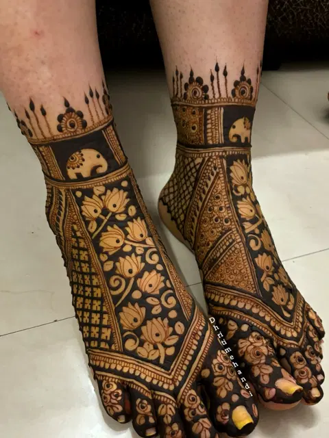 bridal simple figure finger mehndi design