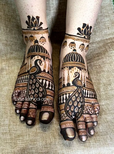 bridal figure foot mehndi design