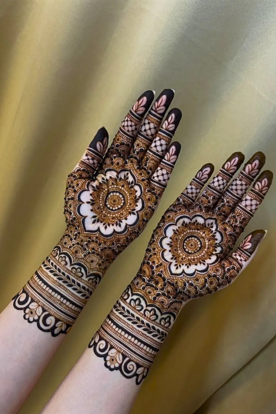 Arabic Bridal Front Hand Mehndi Design with Gol Tikki