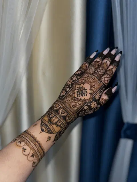 arabic bridal back hand mehndi design