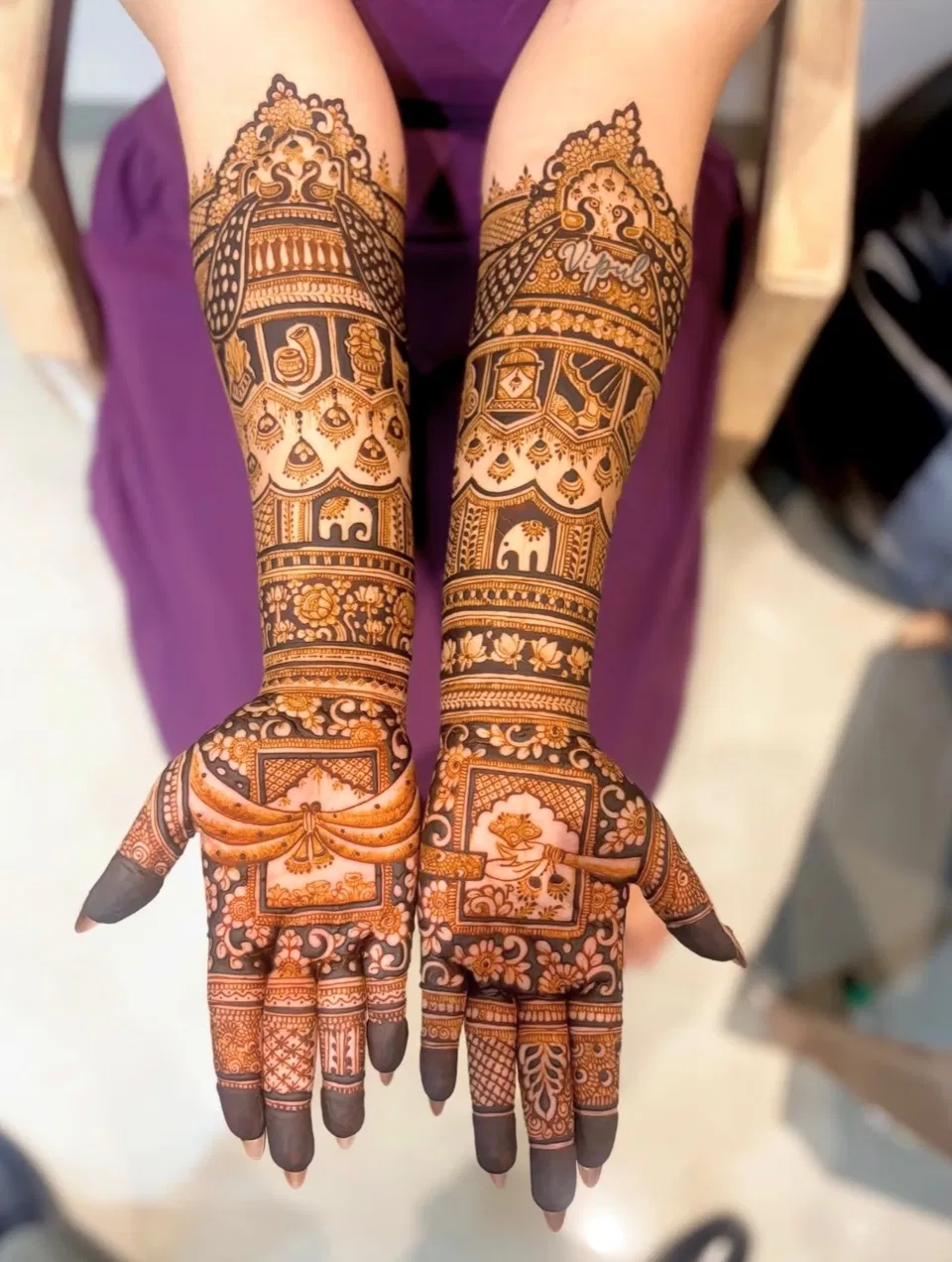 Bridal Full Hand Mehndi Design with Figures (6)