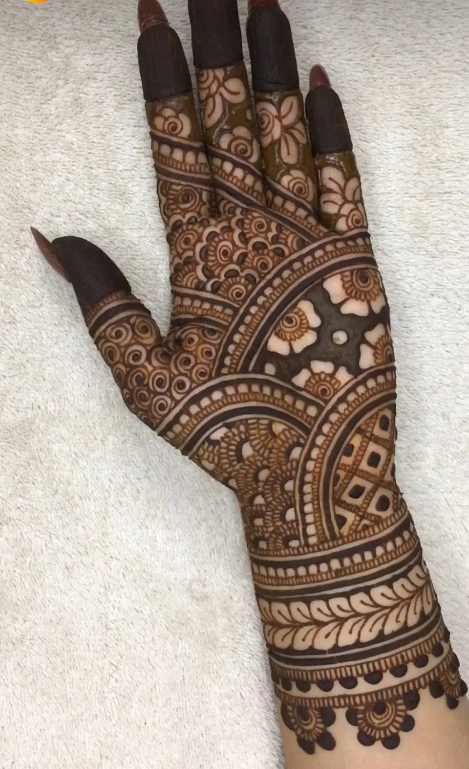 Arabic Bridal Front Hand Mehndi Design with Gol Tikki, Figures and Peacock for Diwali (2)