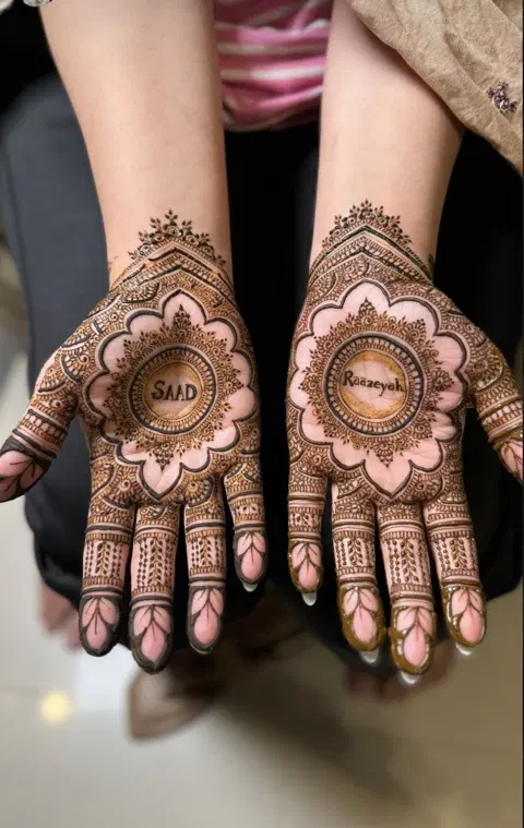 bridal simple circle front hand mehndi design