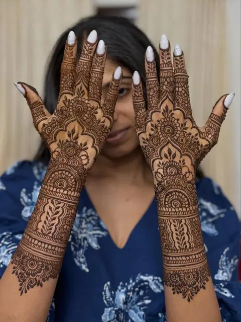 bridal indian circle arm mehndi design