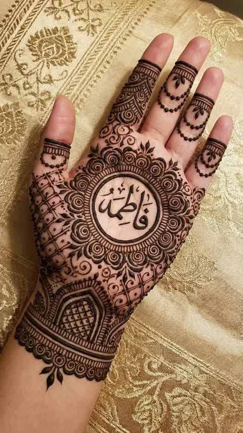 aesthetic arabic circle full hand mehndi design