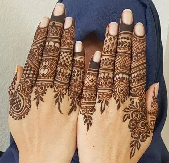 Arabic Royal Finger Mehndi Design (2)
