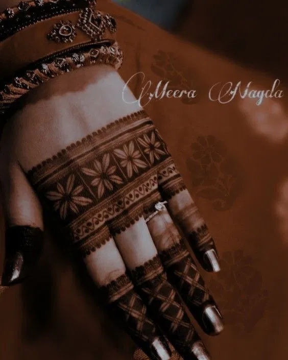 Aesthetic Royal Back Hand Mehndi Design with Gol Tikki (2)
