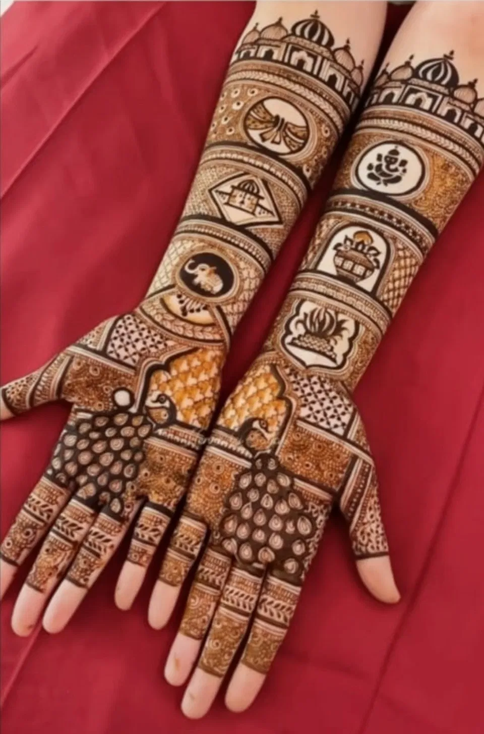 Bridal Back Hand Mehndi Design with Figures (3)